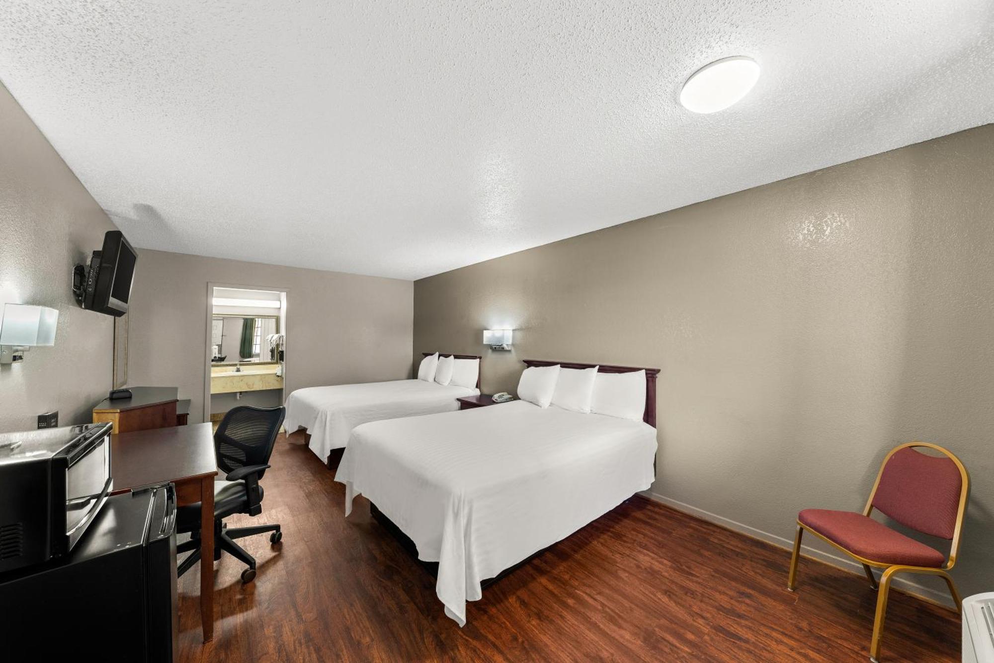 Americas Best Value Inn Bonham Exterior photo