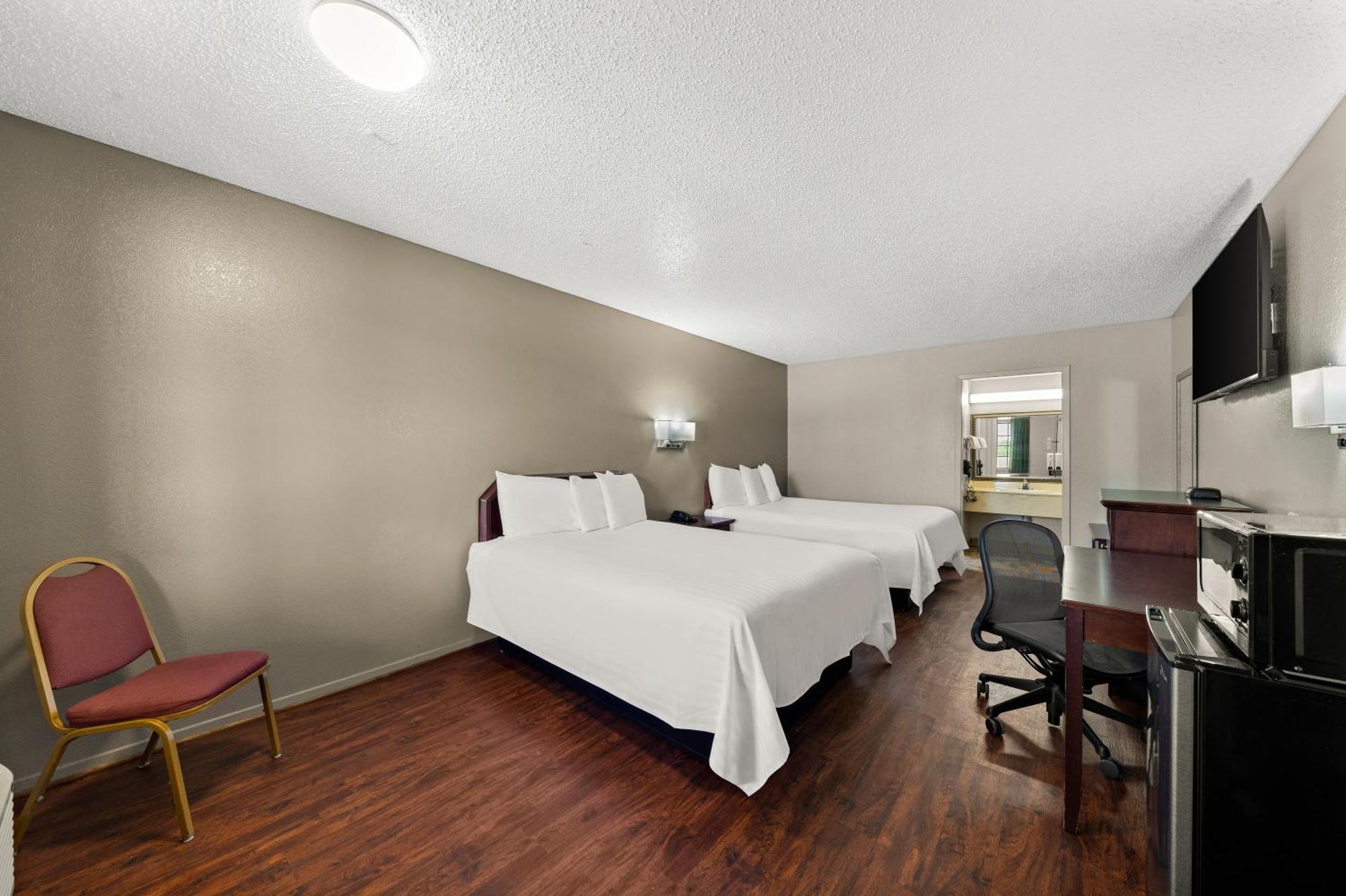 Americas Best Value Inn Bonham Exterior photo