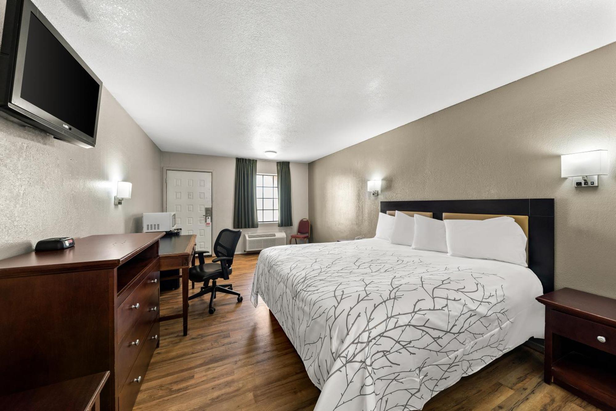 Americas Best Value Inn Bonham Exterior photo