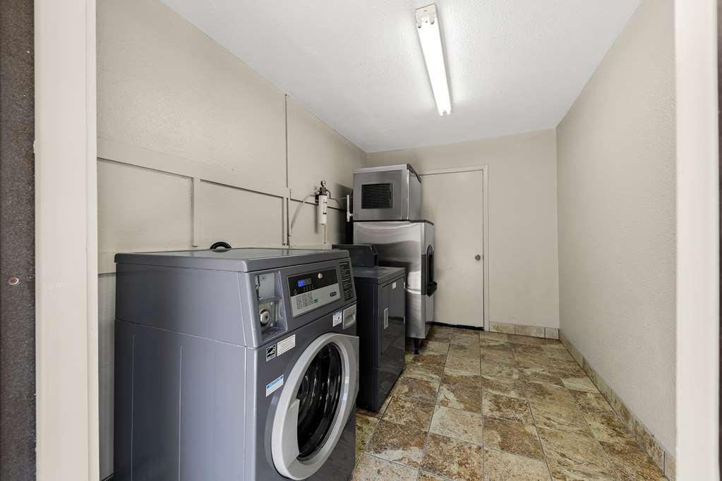 Americas Best Value Inn Bonham Facilities photo